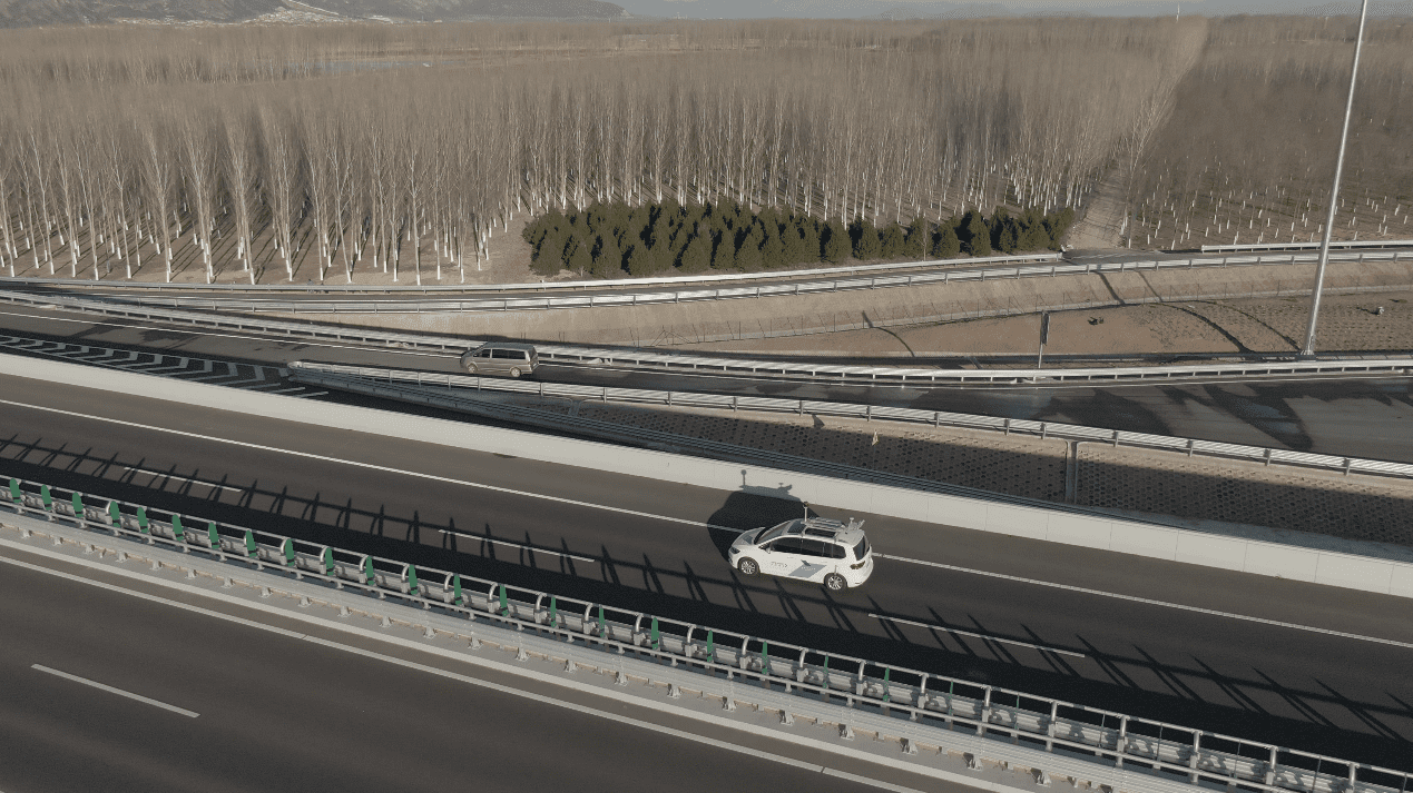 918博天堂助力高速公路无人驾驶行列测试