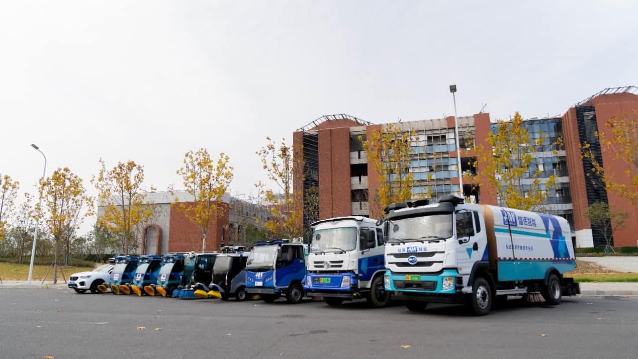 六分科技牵手仙途智能，，，，，，厘米级高精度定位助力智能环卫清扫车“精智上岗”